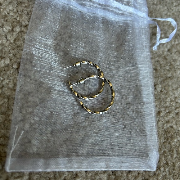 Elegant Gold Hoop Earrings - Picture 2 of 2